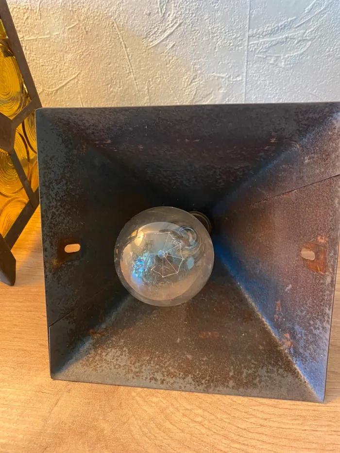 Lustre lanterne en fer forgé et vitraux - photo numéro 4