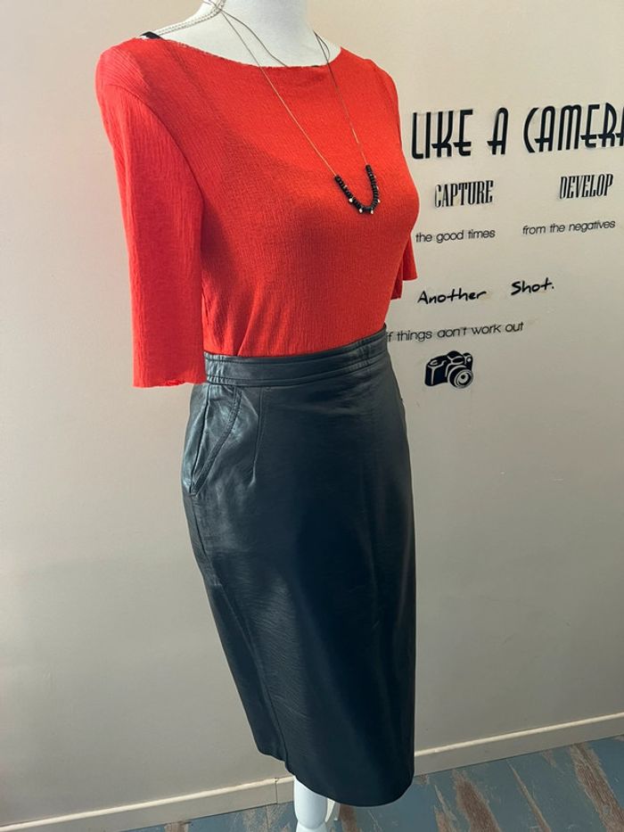 Jupe crayon mi longue cuir synthétique noir taille 38 - photo numéro 2