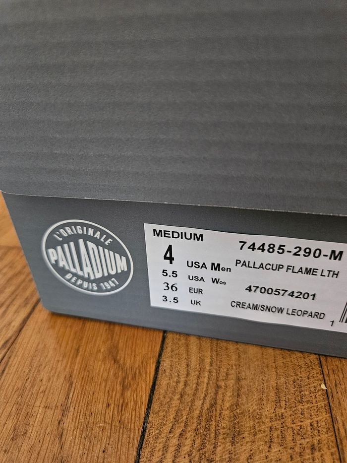 Basket palladium femme neuve taille 36 - photo numéro 4