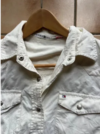 Chemise tommy Hilfiger 100% coton - taille 10 ans - très bon état - style chic