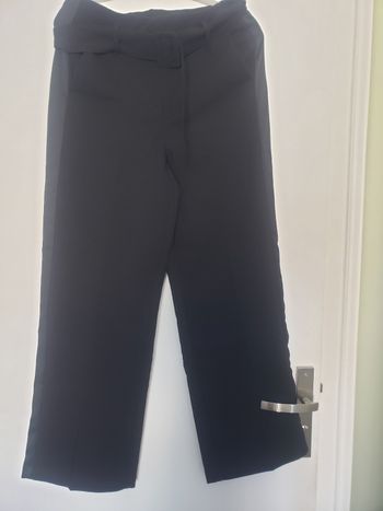 Pantalon femme taille 40 kiabi en très bon état