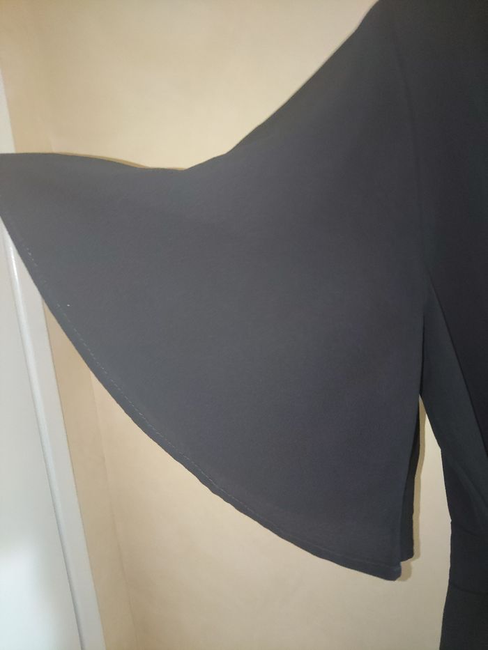 Combi short crêpe noir taille  petit,neuve - photo numéro 6