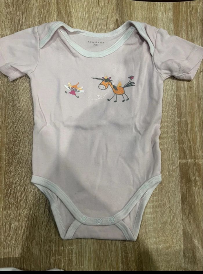 Lot body MC bébé fille 3 mois - photo numéro 5