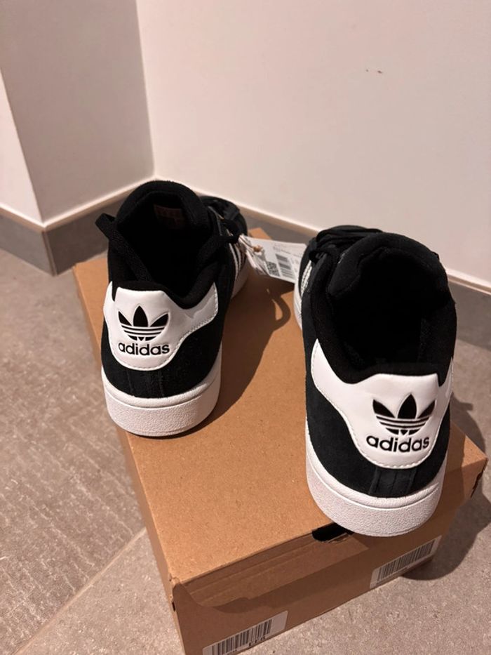 Baskets Adidas Campus 2 Taille 42 2/3 - photo numéro 4