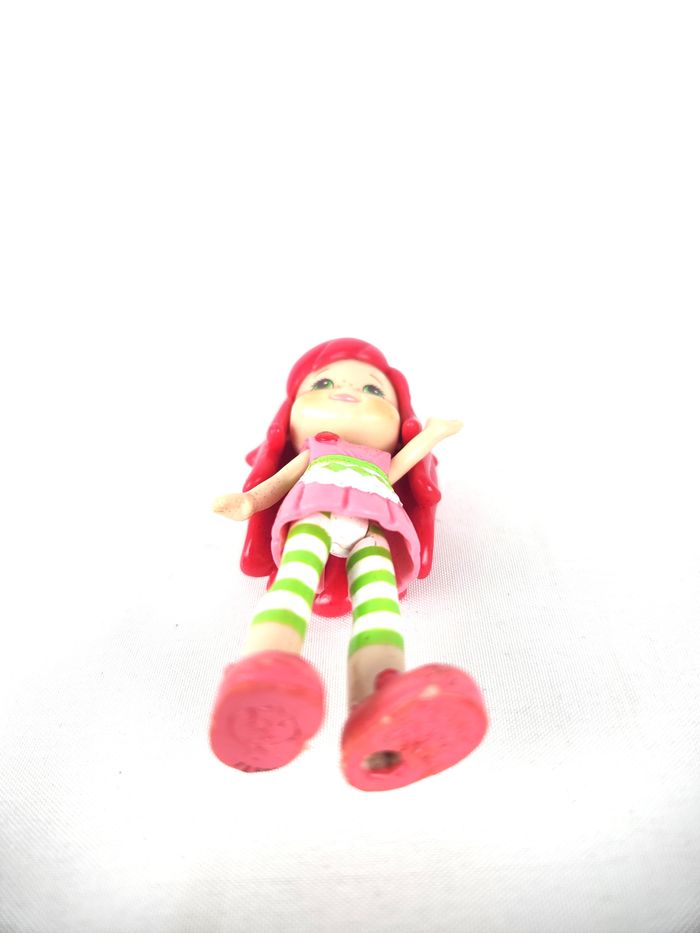 Figurine Charlotte aux Fraises (Strawberry Shortcake) - Hasbro 2008 - photo numéro 5