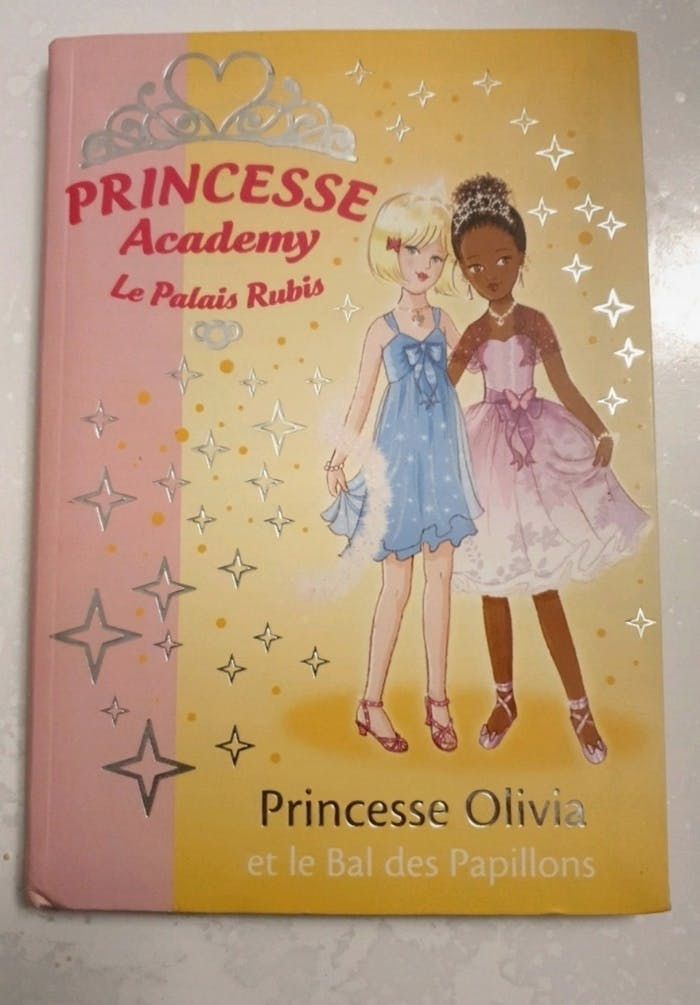 Bibliothèque rose princesse academy