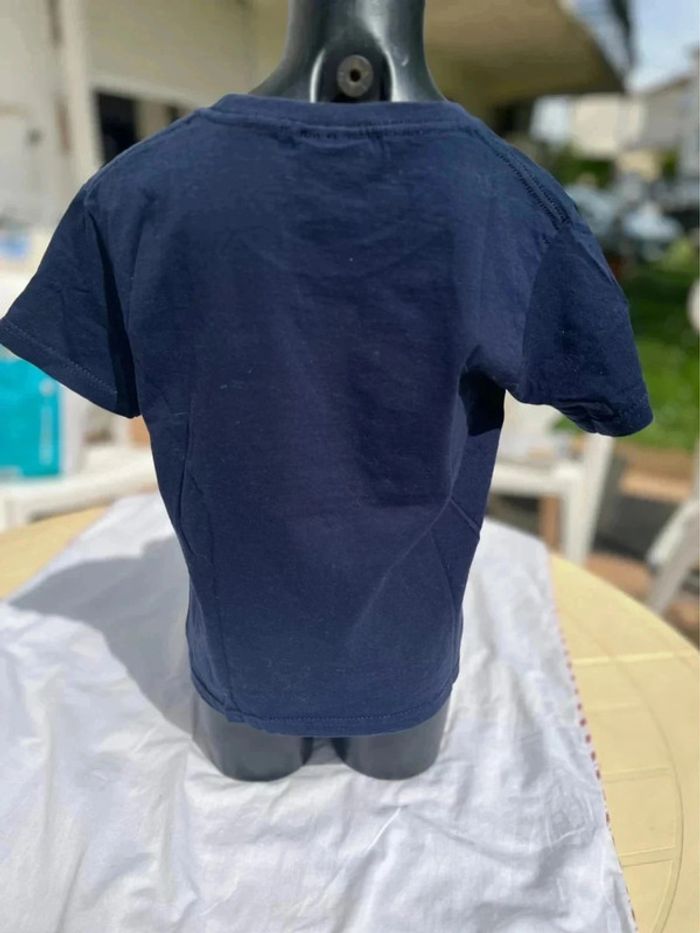 T shirt bleu marine 5/6 ans 116 - photo numéro 2