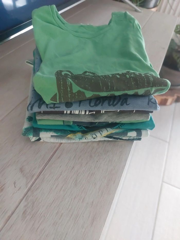 Lot de 8 t-shirts 36 mois (90-97 cm) très bon état