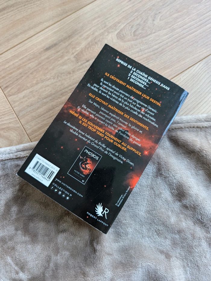 Phobos tome 2 - Format broché, grand format - photo numéro 3