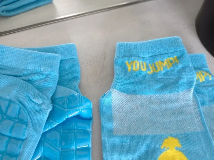 Lot 2 paires de chaussettes antidérapantes - photo numéro 3