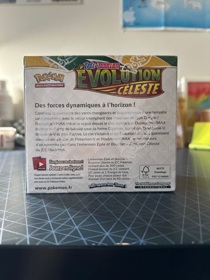 Display Pokémon Épée et bouclier Évolution céleste FR - photo numéro 9