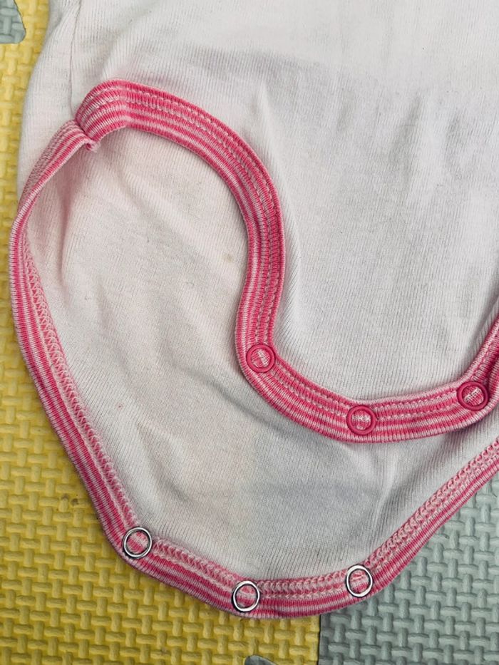 Lot de 2 bodies MC Petit Bateau 24M - photo numéro 6