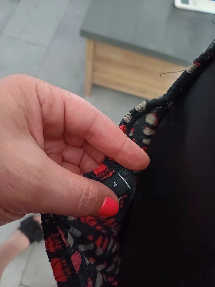Robe col rond / dentelle / noeud - photo numéro 10