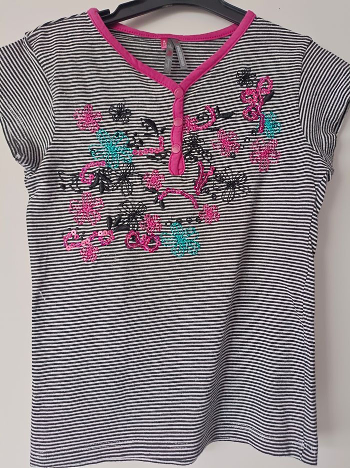 Lot de 2 tee-shirts fille en 6 ans 116 cm - photo numéro 3