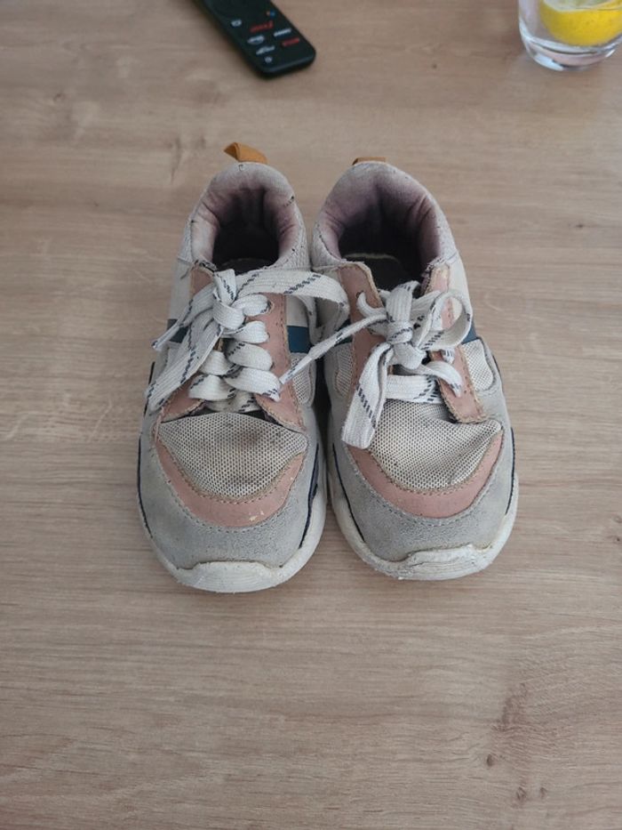 Basket type sneaker