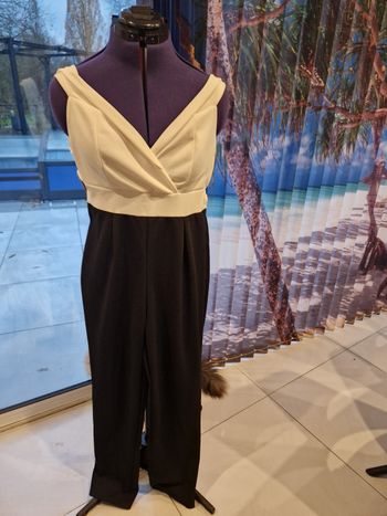 Combinaison glamour noire et blanche