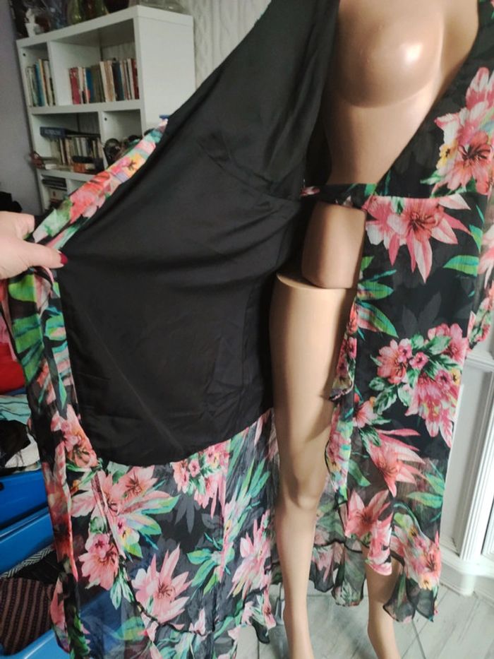 Robe longue cache-coeur Guess t38/40 - photo numéro 7