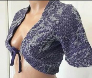 Beau boléro mauve argenté neuf T: 34 /36 gilet