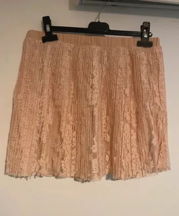 Jupe courte plissée rose poudré dentelle Jennyfer - Taille M (38/40)