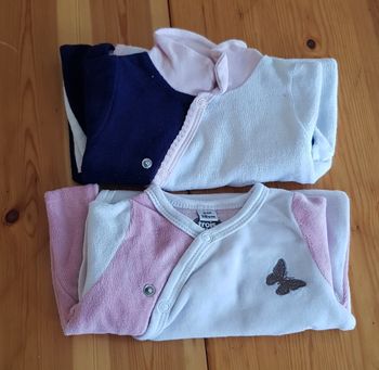 Lot 2 pyjamas