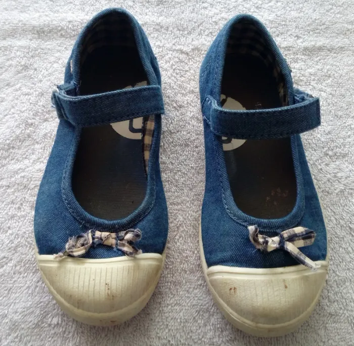 Chaussures Okaïdi taille 29 (réf perso 64)(familleac72)