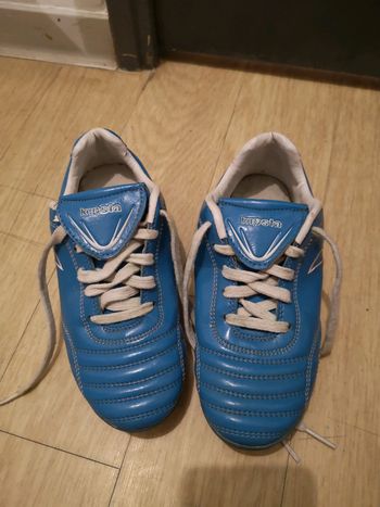 Chaussures crampons de foot 32