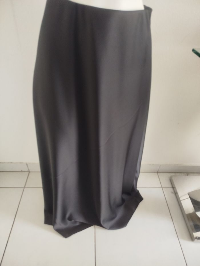 #kytietailleuniquefemme. Jupe longue en satin évasé taille unique - photo numéro 1