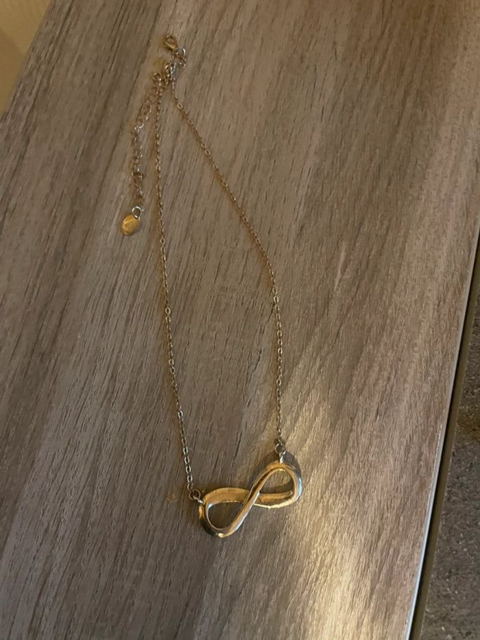 Collier Zara chaussures en très bon état, collection vintage - photo numéro 5