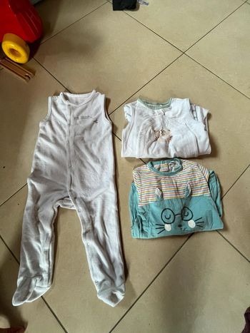 Lot de 3 pyjama taille 74 cm