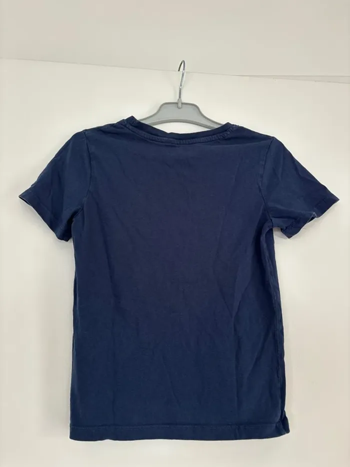 T-shirt marine H&M 100% coton taille 6-8 ans - photo numéro 2