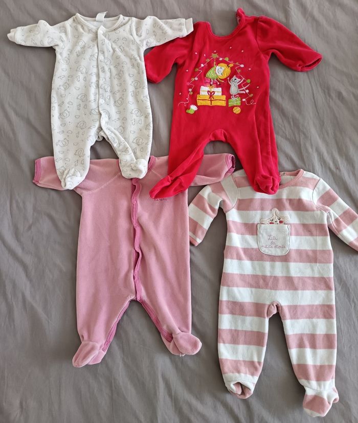 Lot de vêtements 3 mois fille en très bon état - photo numéro 2