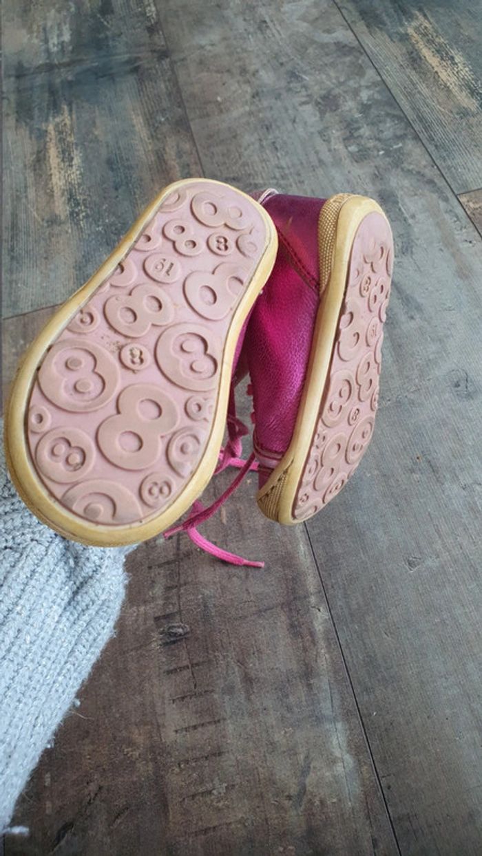 Chaussures mod8 taille 19 en très bon état - photo numéro 4