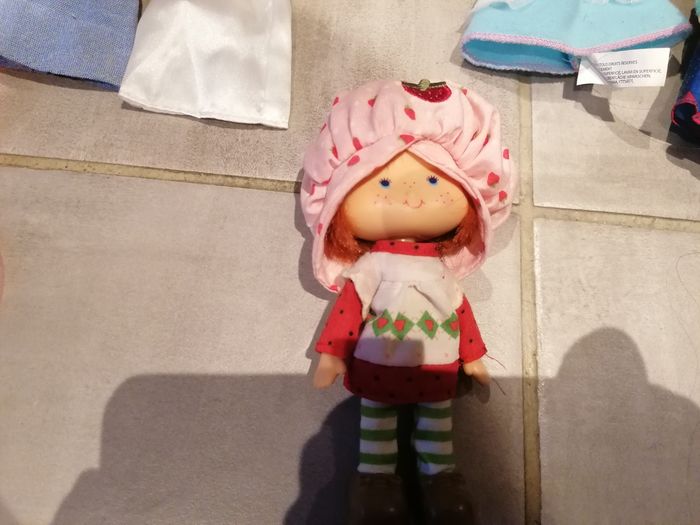 Lot poupée et tenue - photo numéro 4