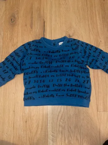 Pull bleu 9 mois