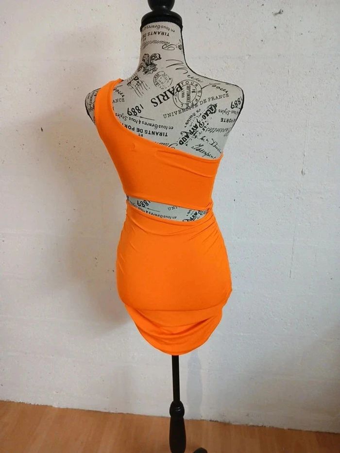 🧡 Robe orange asymétrique – SHEIN – Taille XS – Très bon état - photo numéro 3