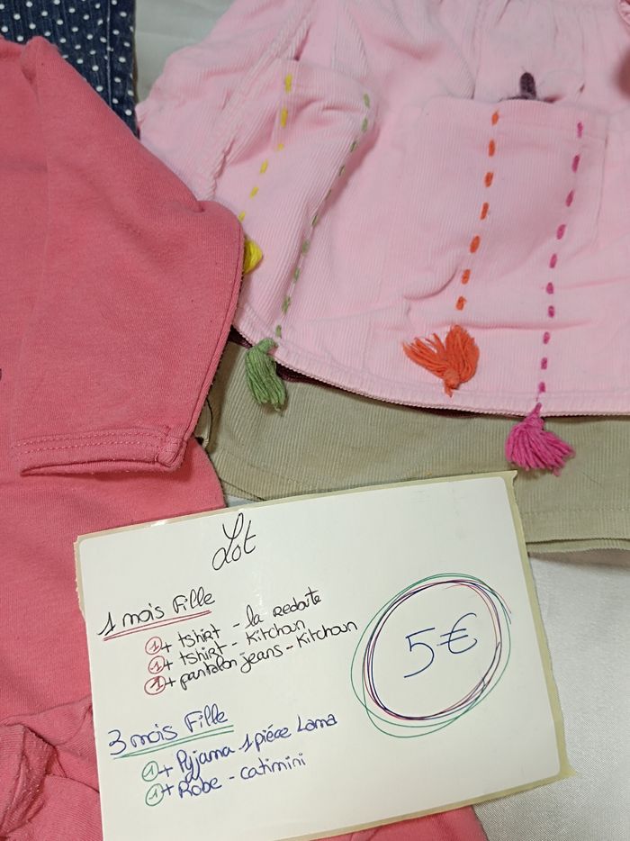 Lot 1-3 mois fille 𩷠- photo numéro 2