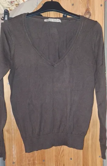 Pull marron taille 3 en très bon état "cache cache "