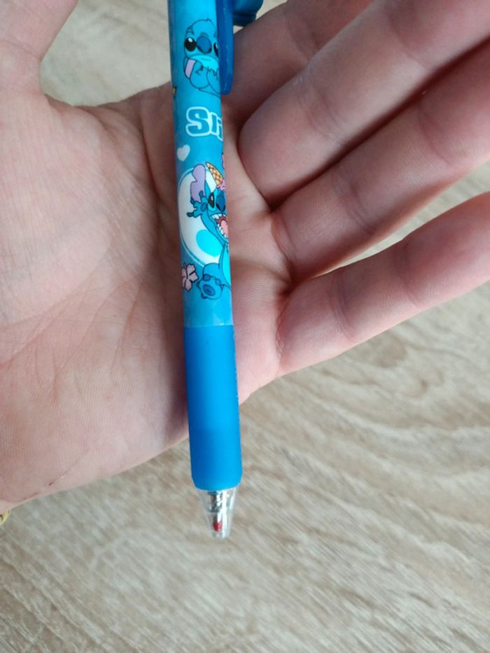 Stylo bleu stitch - photo numéro 3