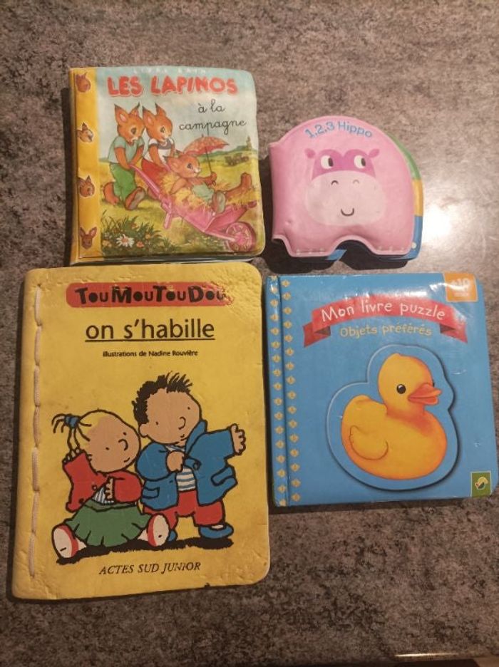Lot de livres / puzzle bébé 1 er âge
