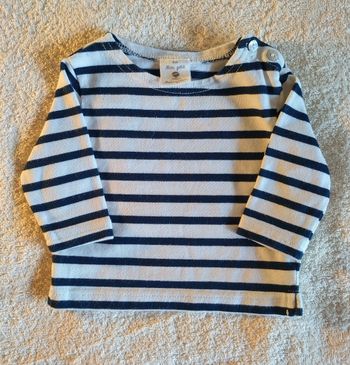 Marinière Mon Petit Mousqueton pour un bébé de 6 à 9 mois