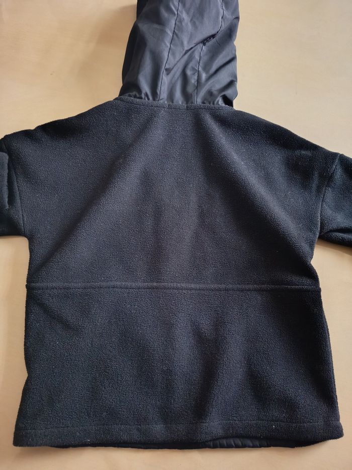 Polaire noire 6 ans - photo numéro 3