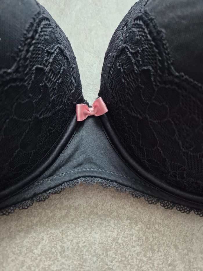 Soutien gorge noir push up c&a - photo numéro 3