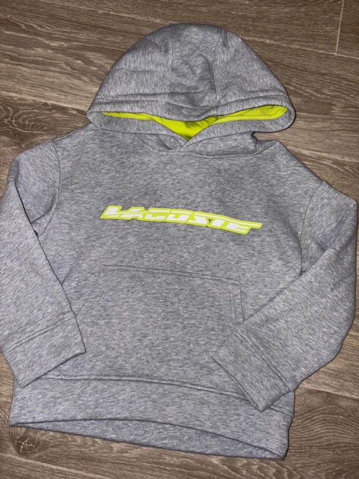 Pull à capuche gris & jaune - Lacoste authentique