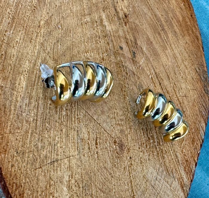 Paire de boucles d’oreilles lobe larges acier inoxydable 2 or jaune et argent avec accroche - photo numéro 6