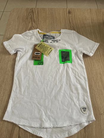 TEE shirt Vingino neuf taille 4 ans