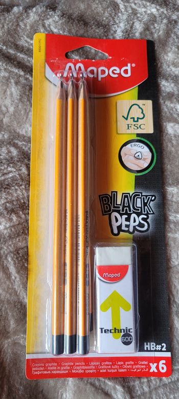 Crayon de bois + 1 gomme 