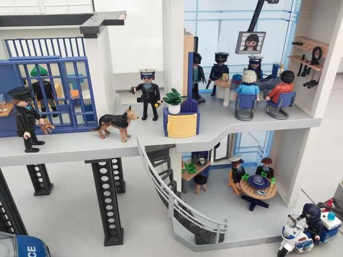 Gros lot playmobil thème police - photo numéro 9