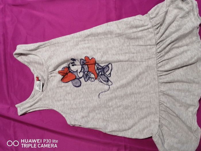 Robe  Minnie 5=6 ans neuve