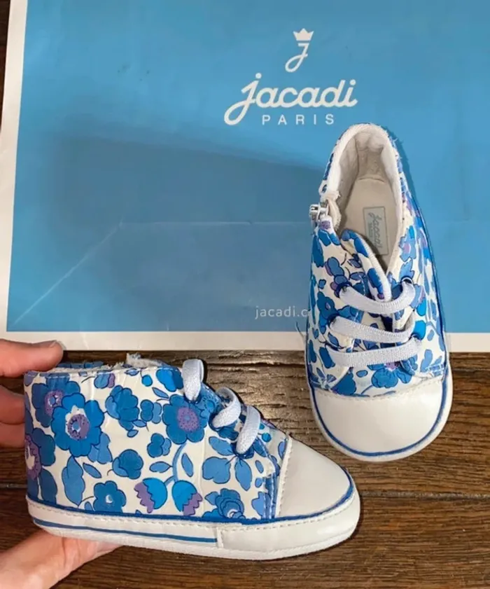 baskets souples liberty Jacadi taille 17 bon état