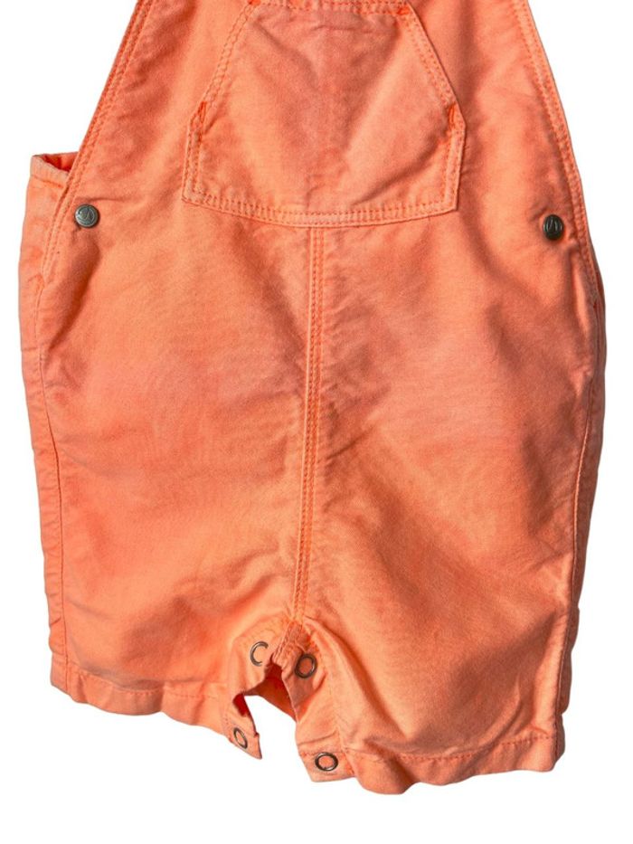 Salopette courte d’été orange fluo délavé - Petit Bateau 6 mois (67cm) - photo numéro 2
